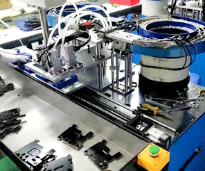 鋁合金散熱器彈簧釘半自動裝配機(jī)