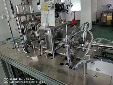 一拖二全自動(dòng)口罩生產(chǎn)線