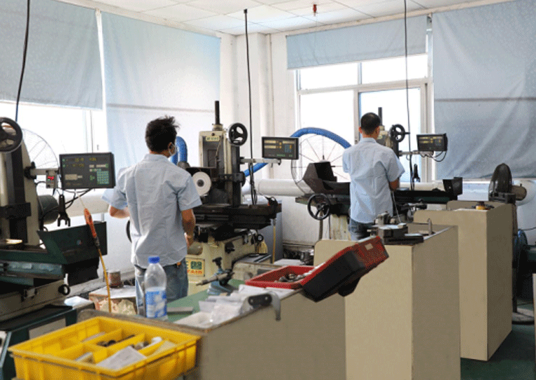 平面磨車(chē)間一角 平面磨車(chē)間一角